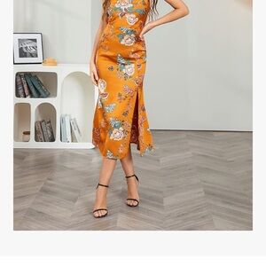 Tsher Floral Orange Midi Dress